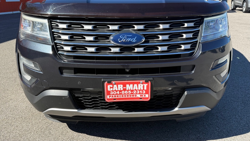 Photo 17 of this FORD EXPLORER