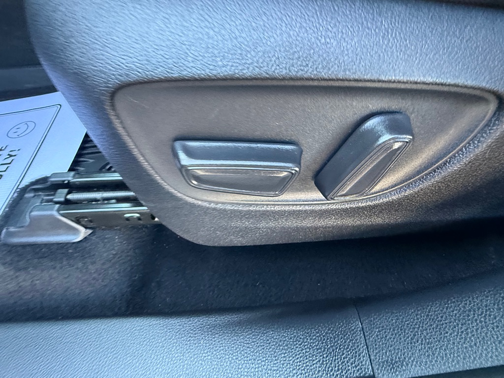 Photo 29 of this TOYOTA HIGHLANDER