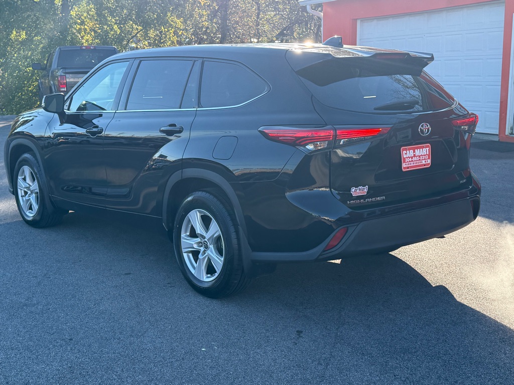 Photo 4 of this TOYOTA HIGHLANDER
