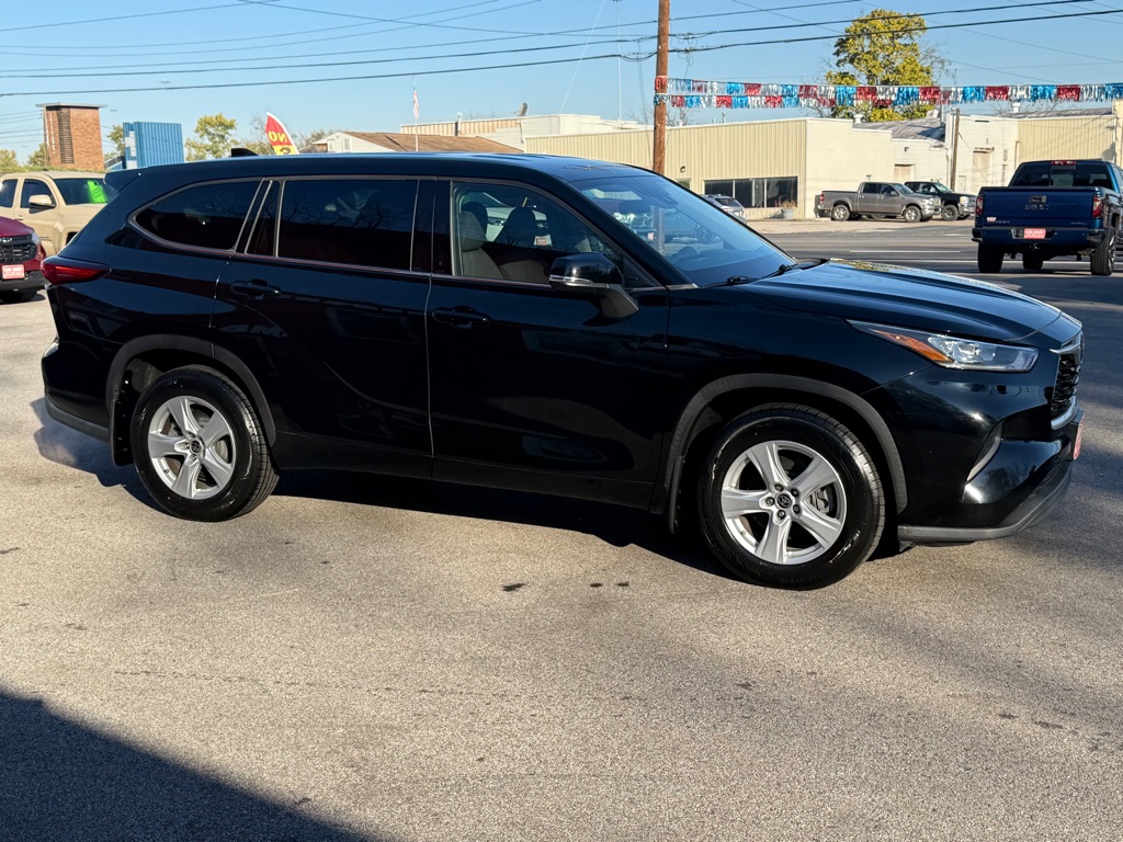 Photo 8 of this TOYOTA HIGHLANDER