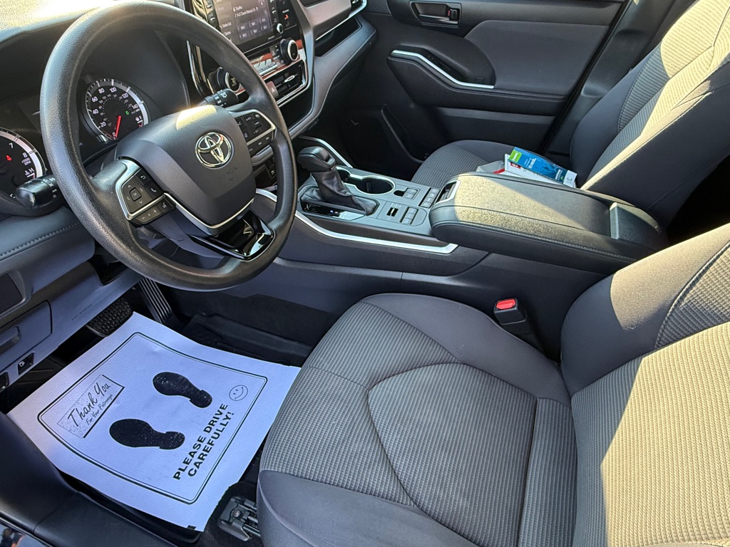 Photo 28 of this TOYOTA HIGHLANDER
