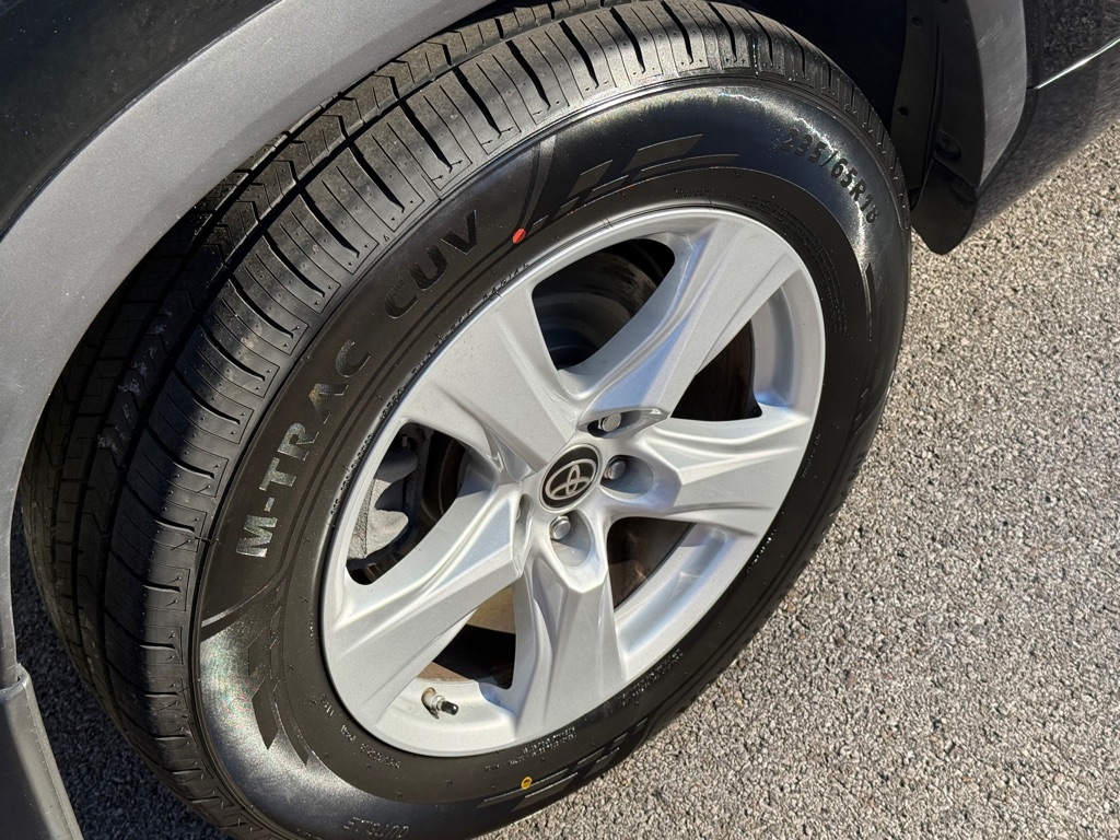 Photo 18 of this TOYOTA HIGHLANDER