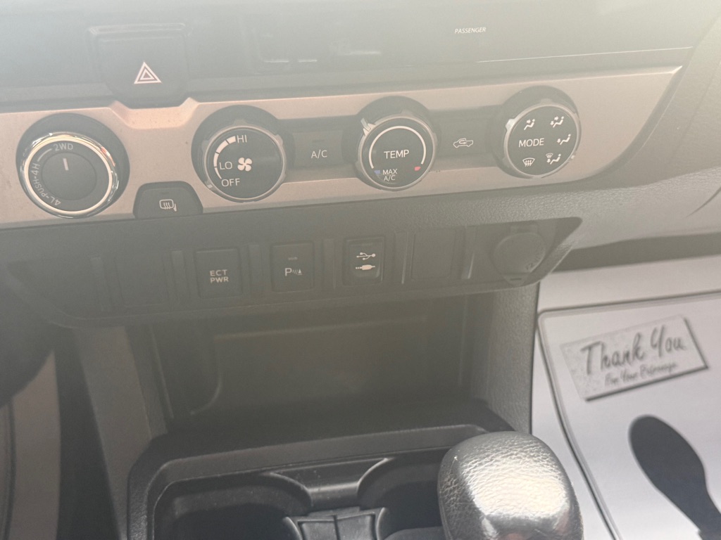 Photo 34 of this TOYOTA TACOMA