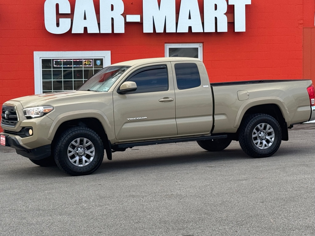 2017 TOYOTA TACOMA