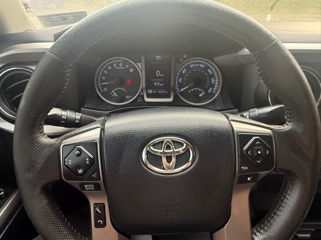 Photo 31 of this TOYOTA TACOMA