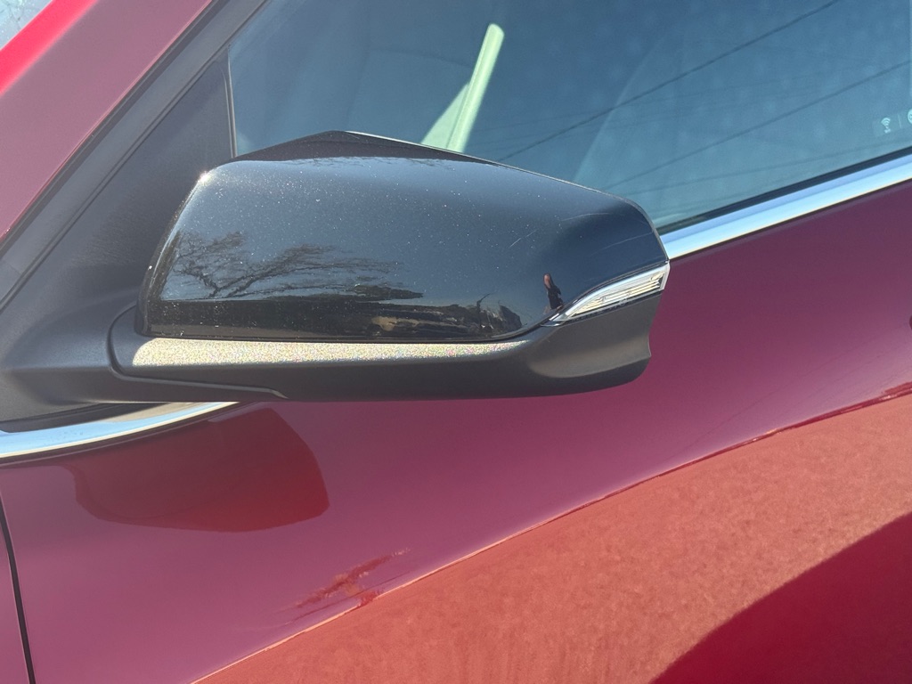 Photo 13 of this CHEVROLET EQUINOX