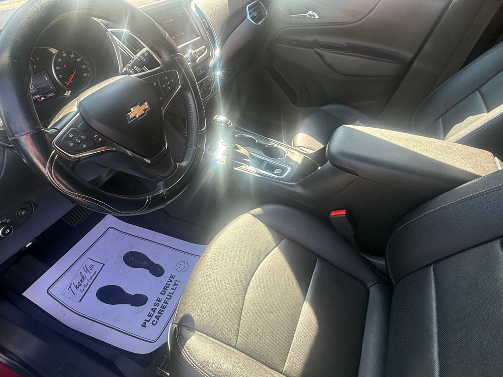 Photo 30 of this CHEVROLET EQUINOX