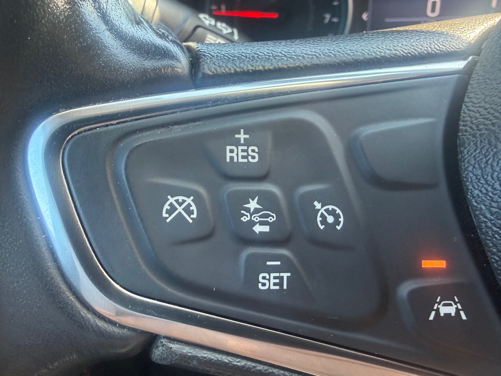 Photo 34 of this CHEVROLET EQUINOX