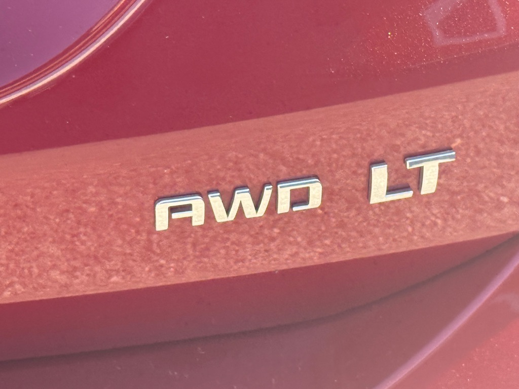 Photo 20 of this CHEVROLET EQUINOX