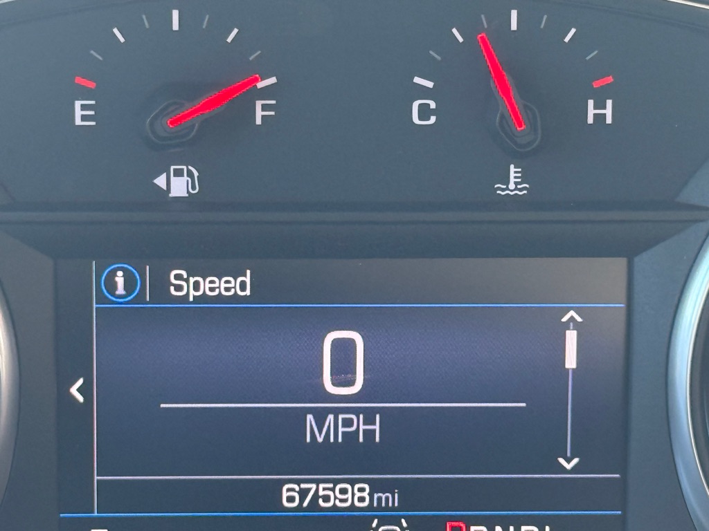 Photo 38 of this CHEVROLET EQUINOX