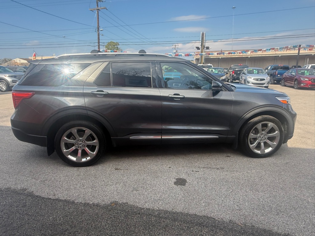 Photo 8 of this FORD EXPLORER