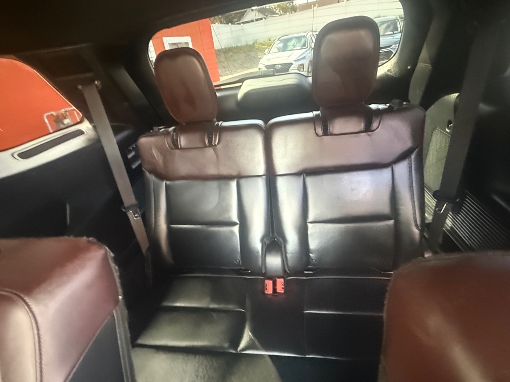 Photo 30 of this FORD EXPLORER