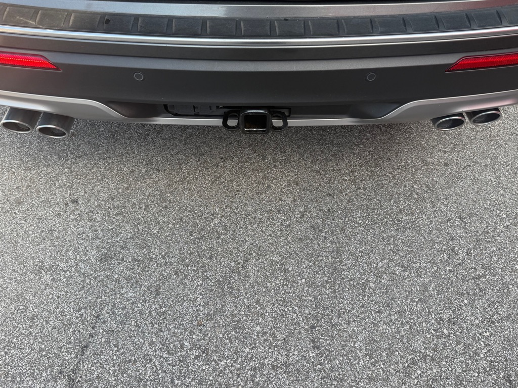 Photo 22 of this FORD EXPLORER