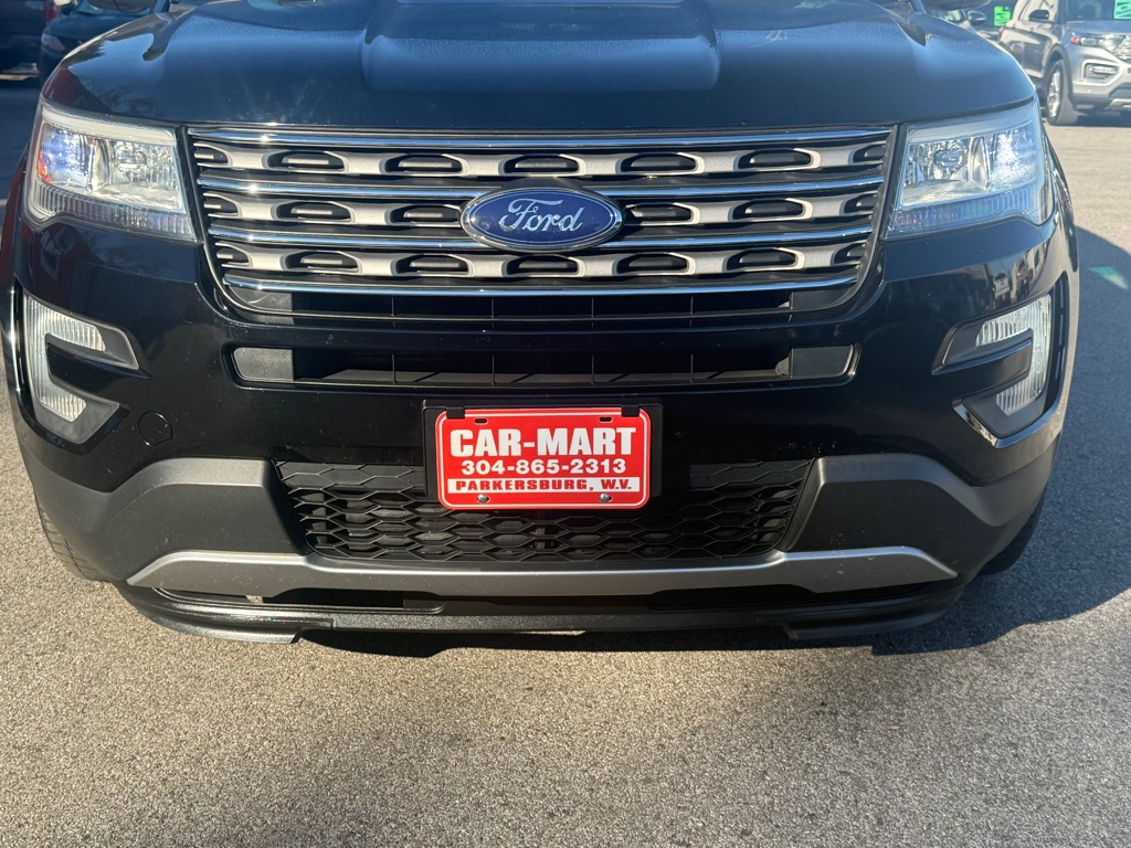 Photo 15 of this FORD EXPLORER