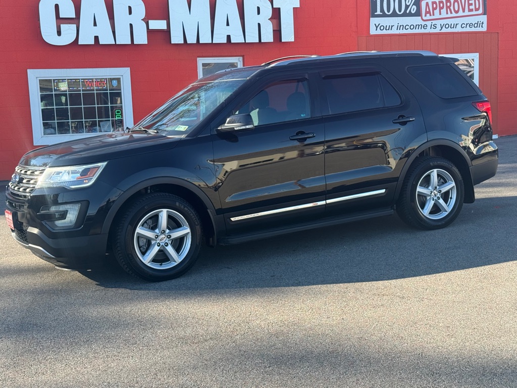 Photo 2 of this FORD EXPLORER
