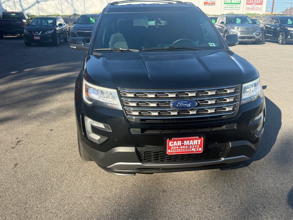 Photo 9 of this FORD EXPLORER