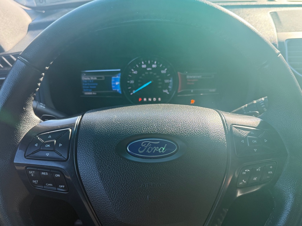 Photo 31 of this FORD EXPLORER