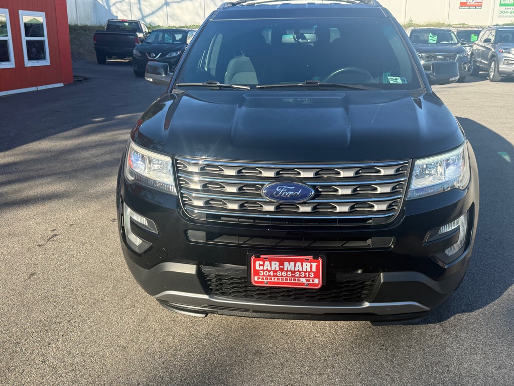 Photo 10 of this FORD EXPLORER