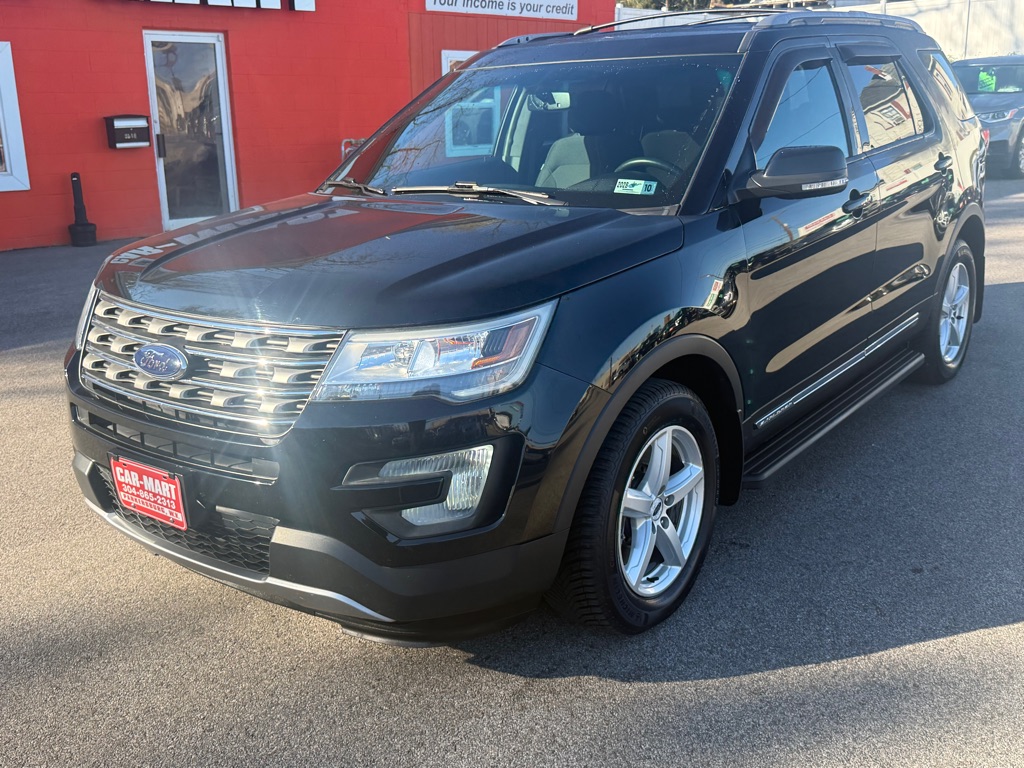 Photo 11 of this FORD EXPLORER