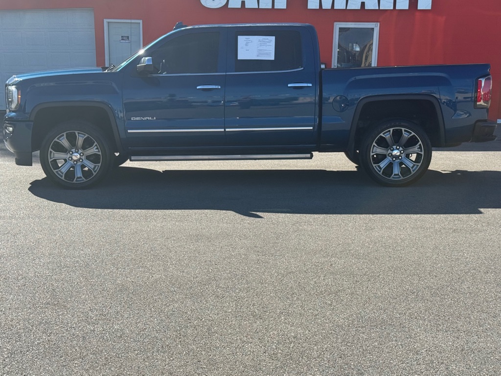 Photo 2 of this GMC SIERRA