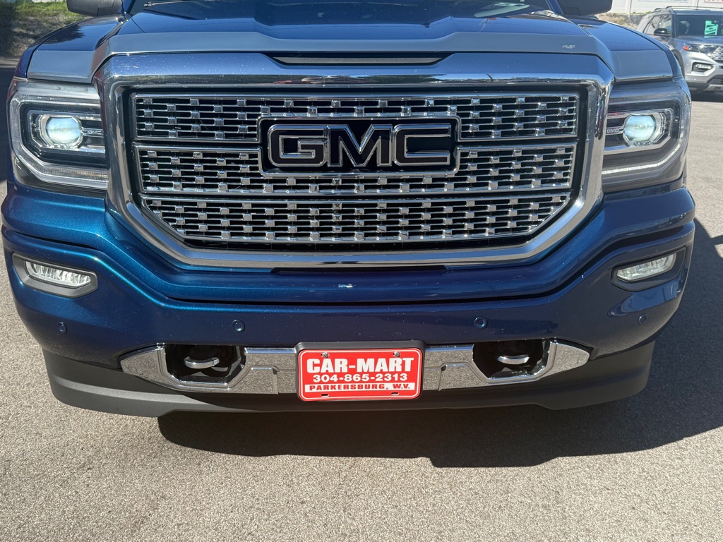 Photo 15 of this GMC SIERRA