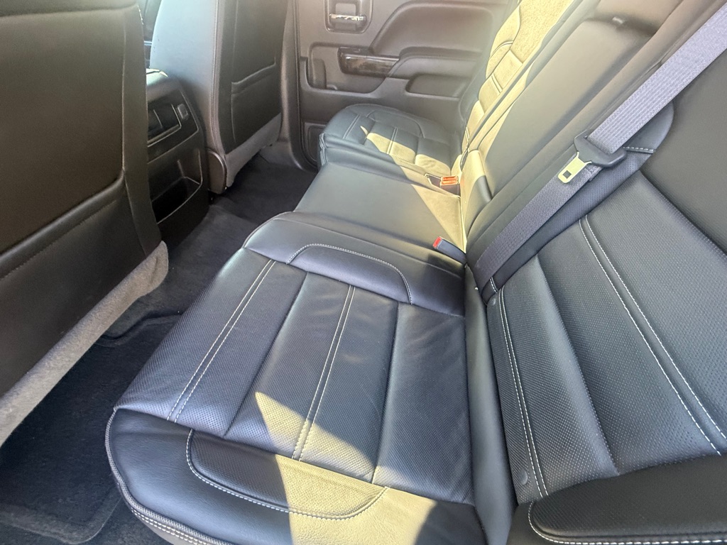 Photo 25 of this GMC SIERRA