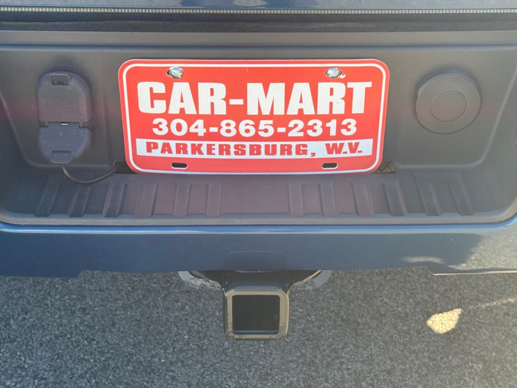 Photo 19 of this GMC SIERRA