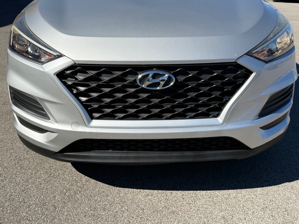 Photo 15 of this HYUNDAI TUCSON