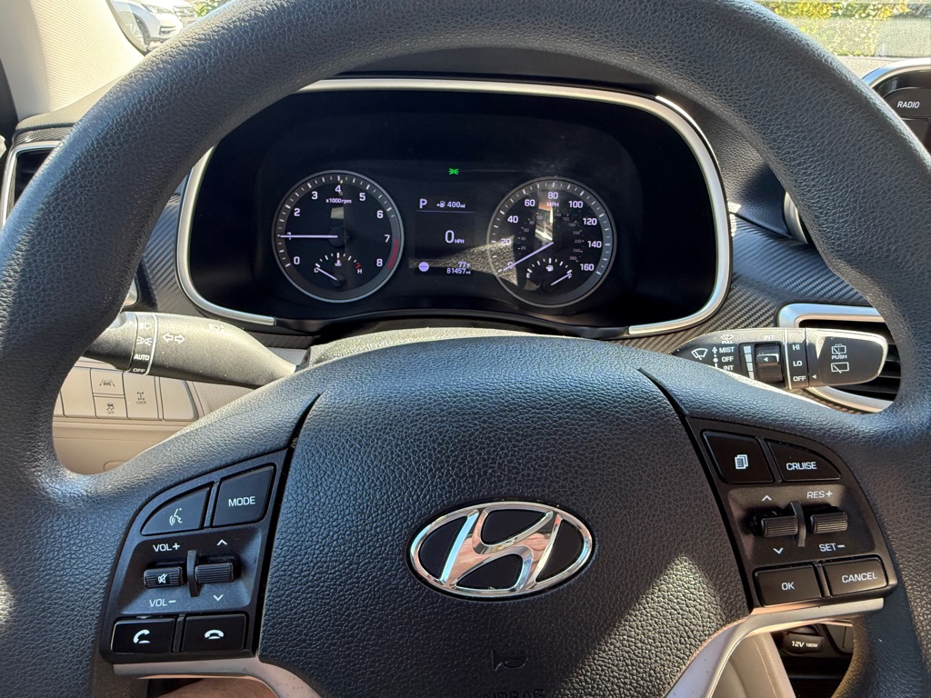 Photo 28 of this HYUNDAI TUCSON