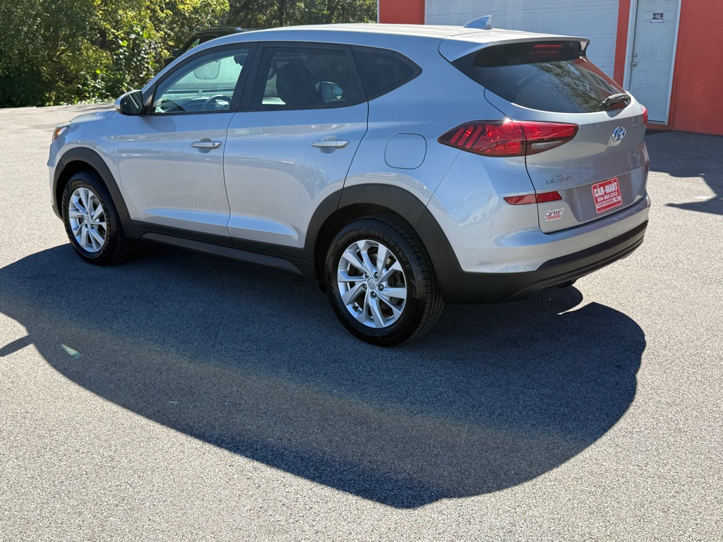 Photo 4 of this HYUNDAI TUCSON