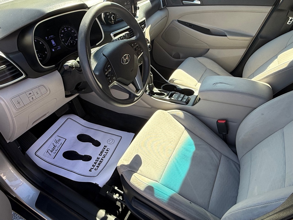 Photo 23 of this HYUNDAI TUCSON