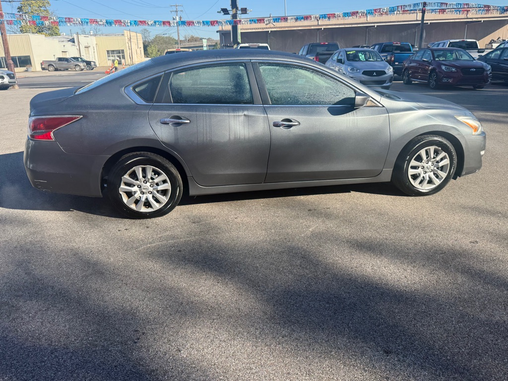 Photo 8 of this NISSAN ALTIMA