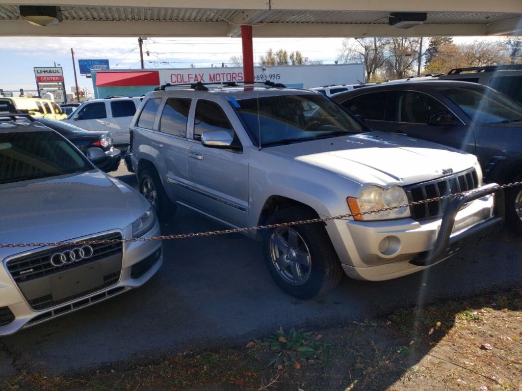 Photo 2 of this JEEP GRAND CHEROKEE