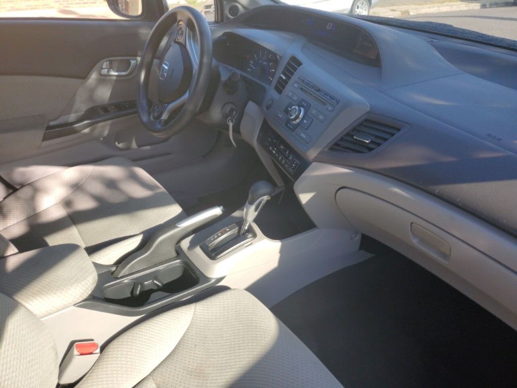 Photo 7 of this HONDA CIVIC