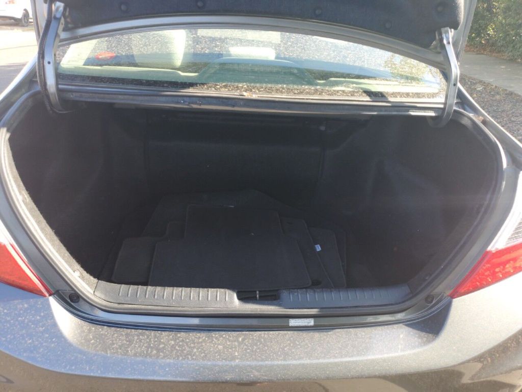 Photo 10 of this HONDA CIVIC