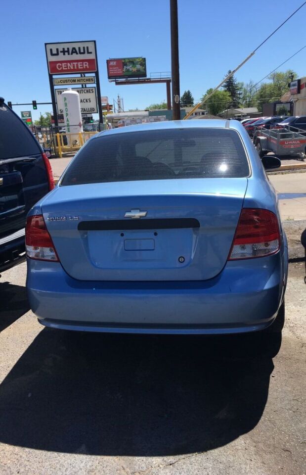 Photo 4 of this CHEVROLET AVEO