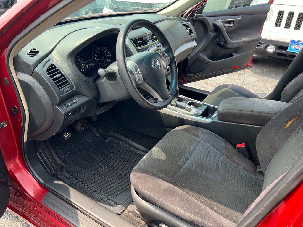 Photo 2 of this NISSAN ALTIMA