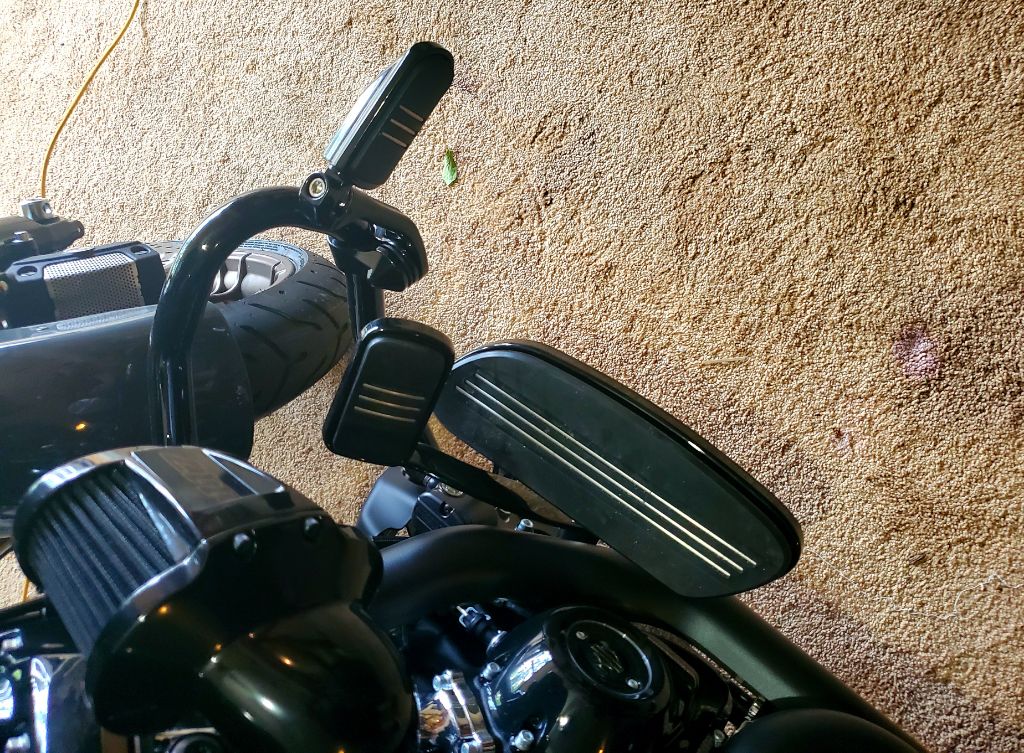 Photo 10 of this HARLEY DAVIDSON FLTRXST