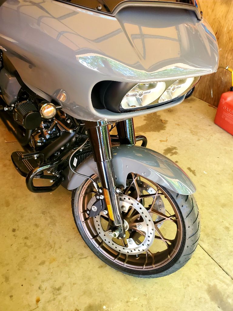 Photo 8 of this HARLEY DAVIDSON FLTRXST