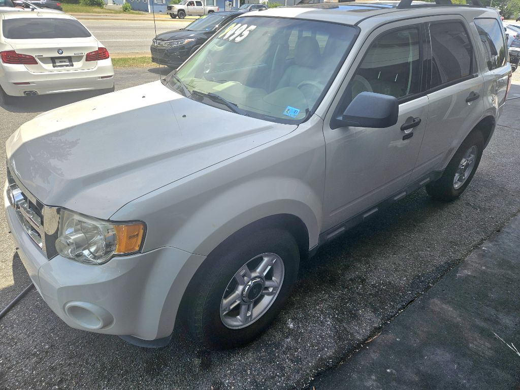 Photo 16 of this FORD ESCAPE