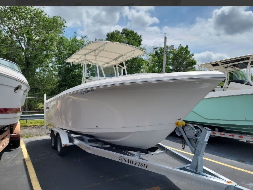 Photo 2 of this SAILFISH 242CC