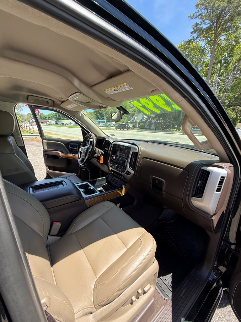 Photo 3 of this GMC SIERRA 1500