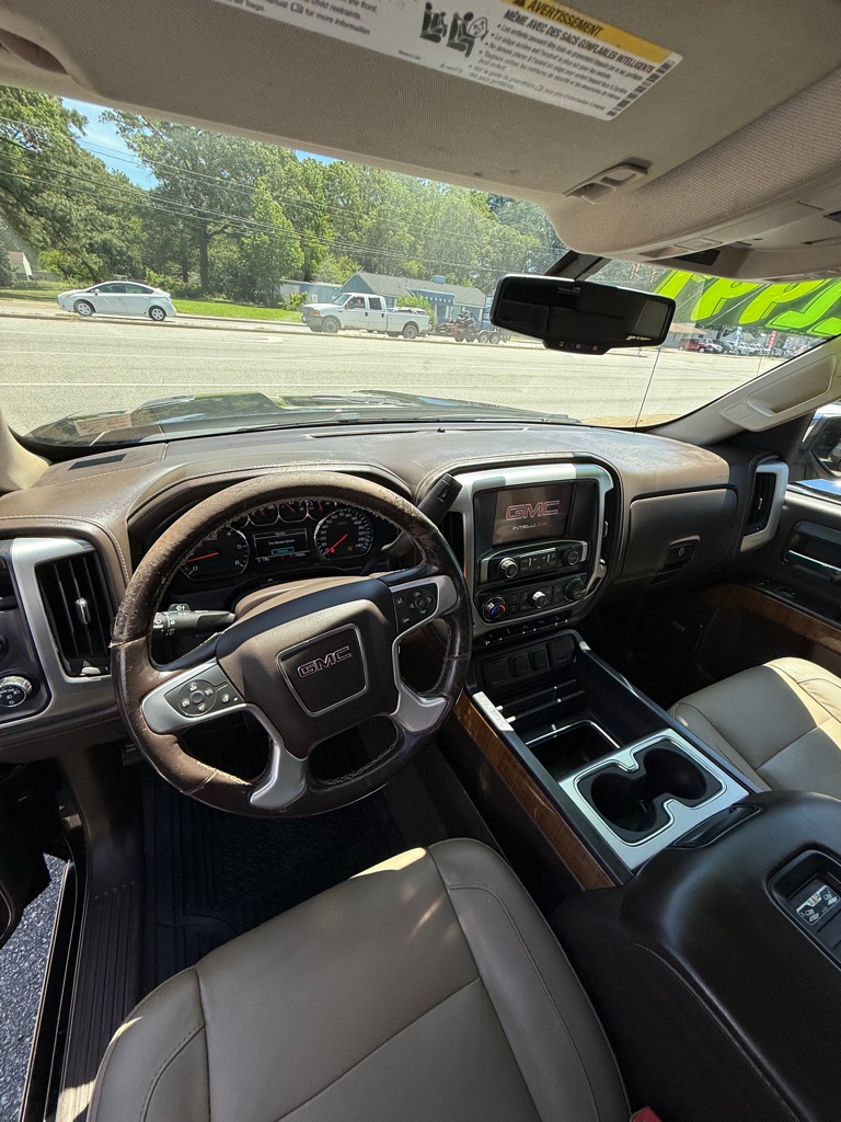 Photo 2 of this GMC SIERRA 1500