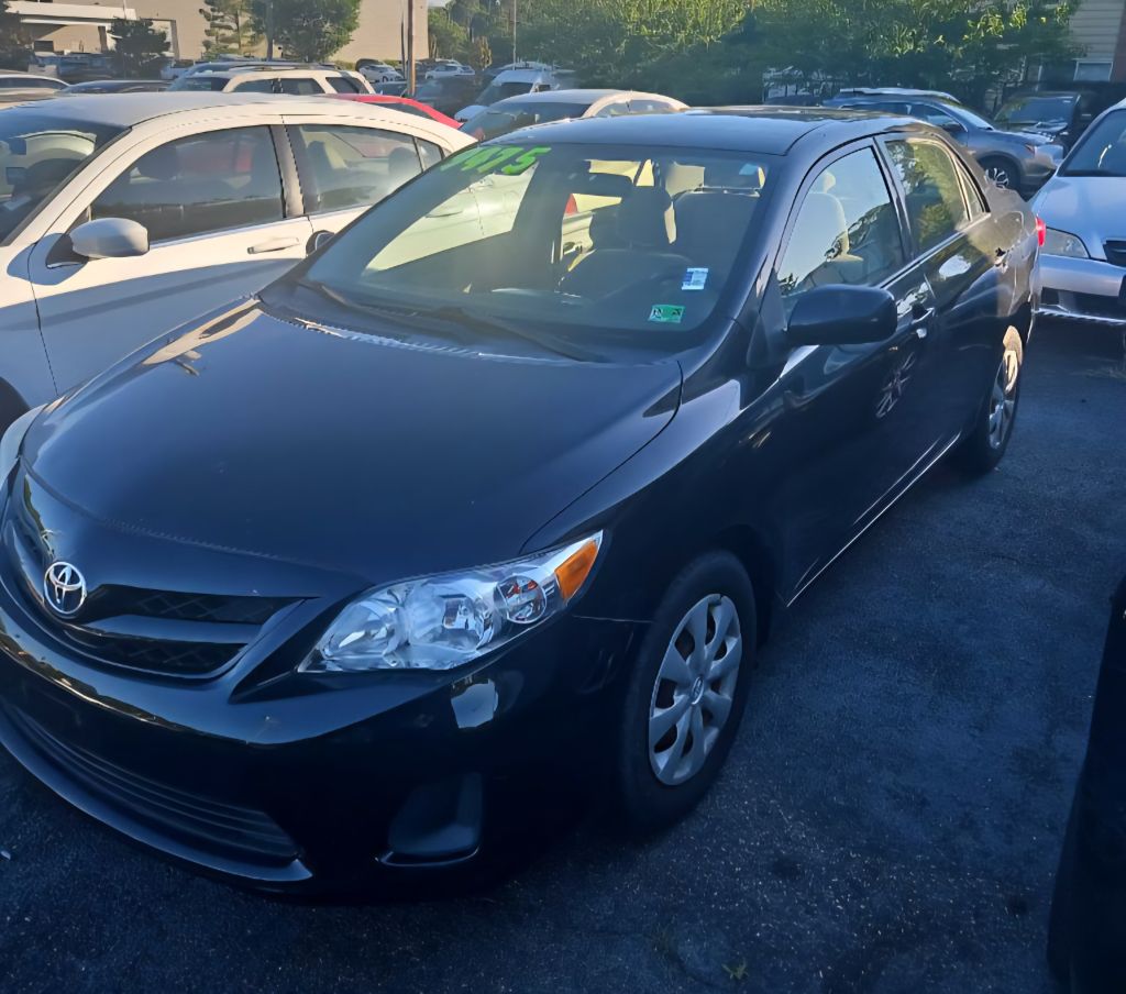 Photo 8 of this TOYOTA COROLLA