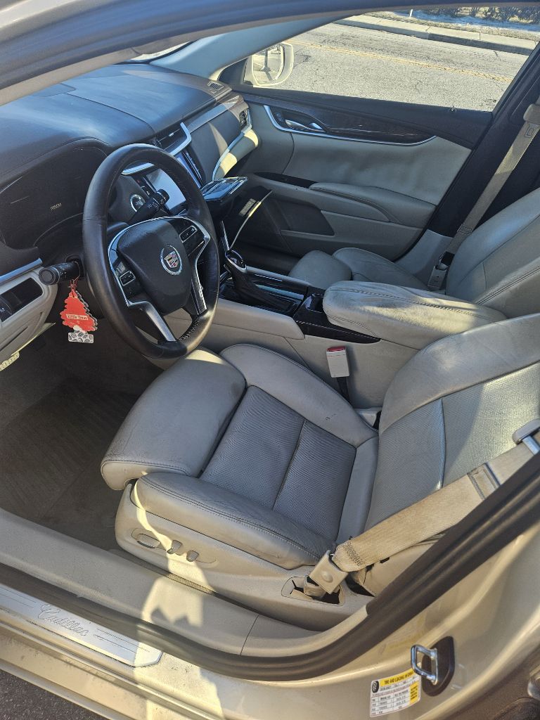 Photo 2 of this CADILLAC XTS