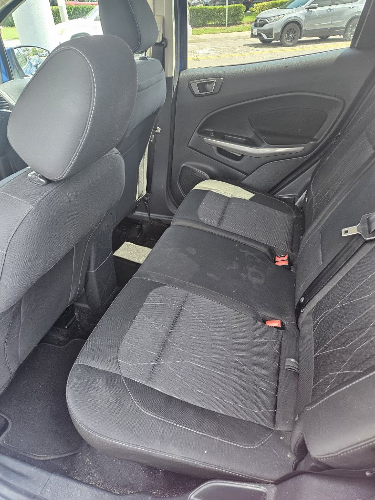 Photo 3 of this FORD ECOSPORT