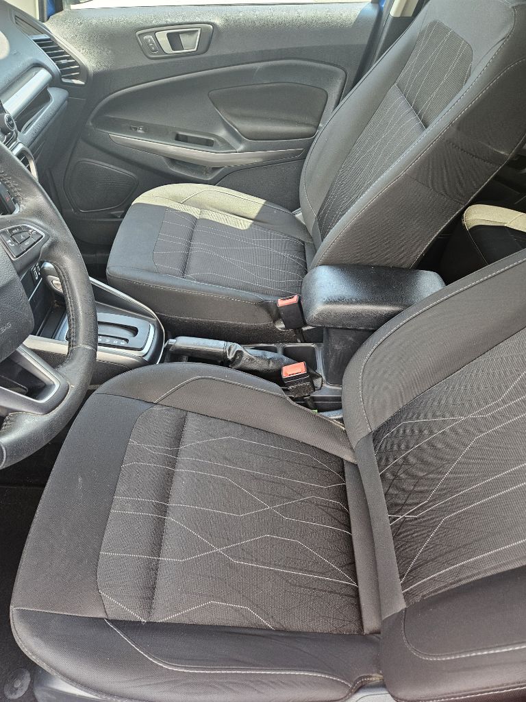 Photo 4 of this FORD ECOSPORT