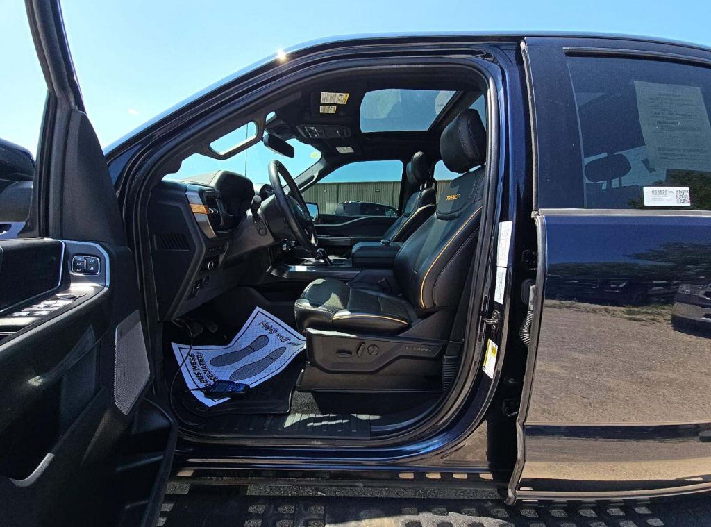 Photo 17 of this FORD F-150