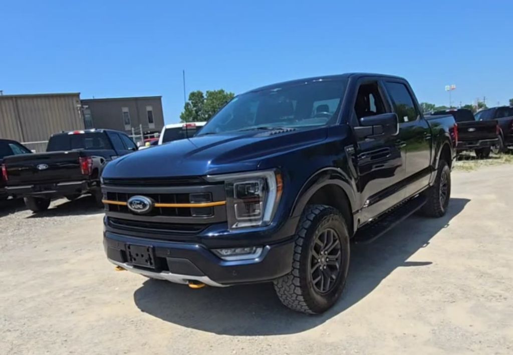 Photo 8 of this FORD F-150