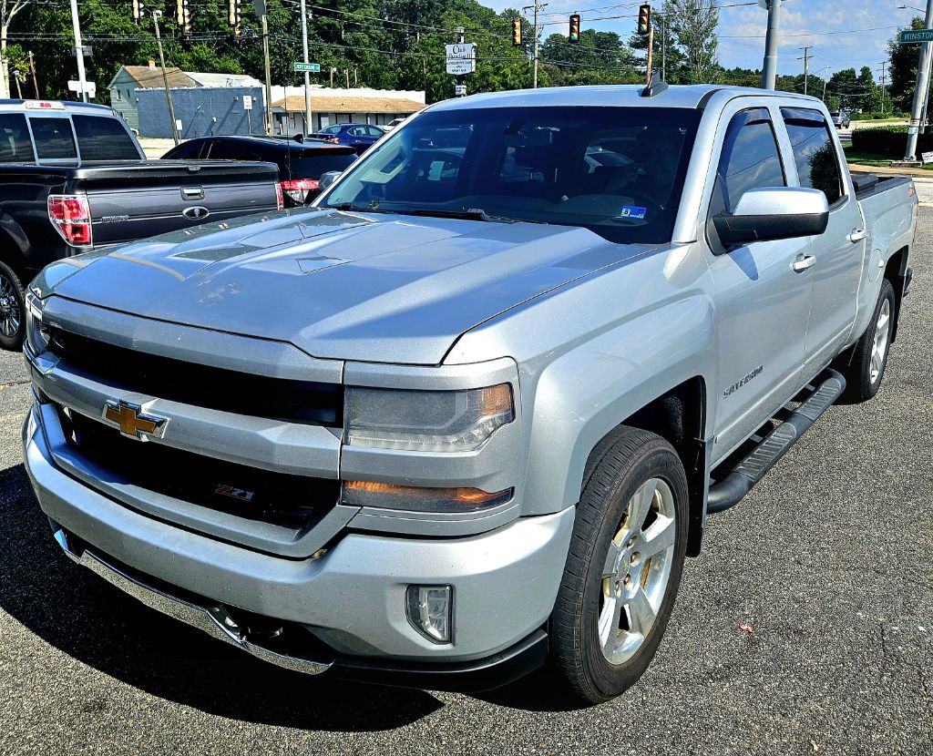 Photo 2 of this CHEVROLET SILVERADO 1500